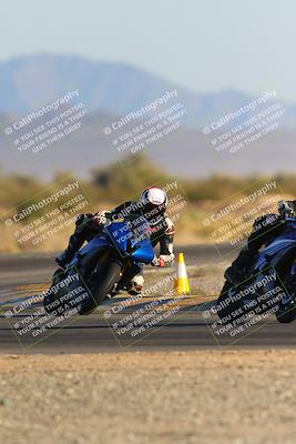 media/Dec-09-2023-SoCal Trackdays (Sat) [[76a8ac2686]]/Turn 15 Set 2 (245pm)/